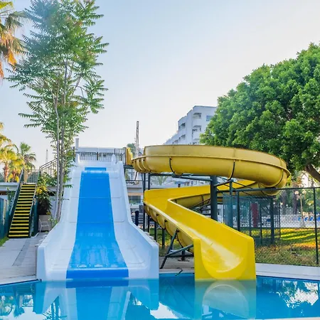 Θέρετρο Sural (adults Only)