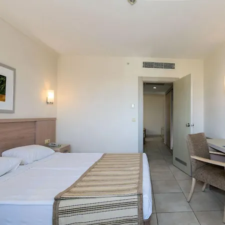 苏拉尔酒店 5* 锡德